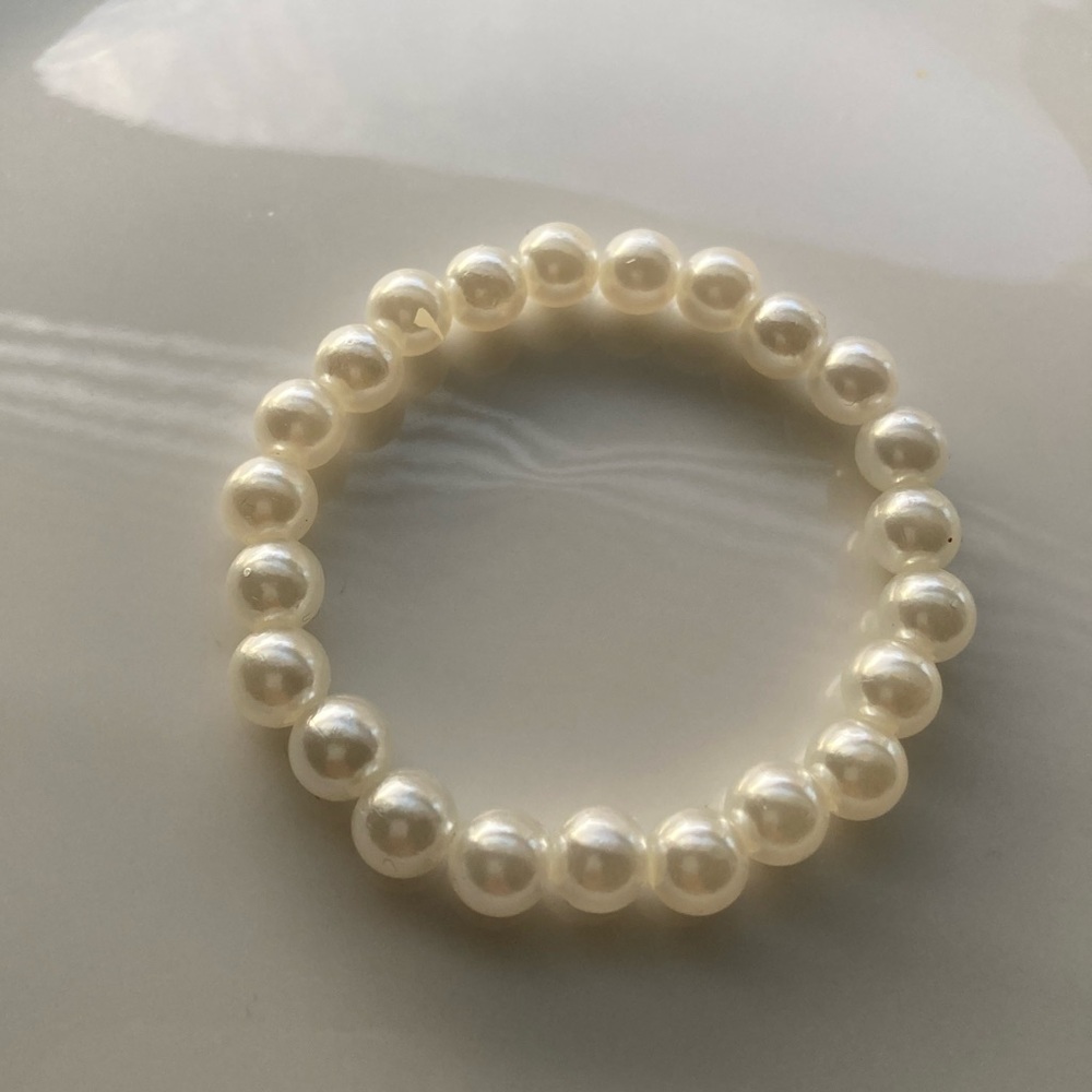 Exquisitely Delicate Freshwater Vintage & Simply Style  Pearl Bracelet - Picture 3 of 11